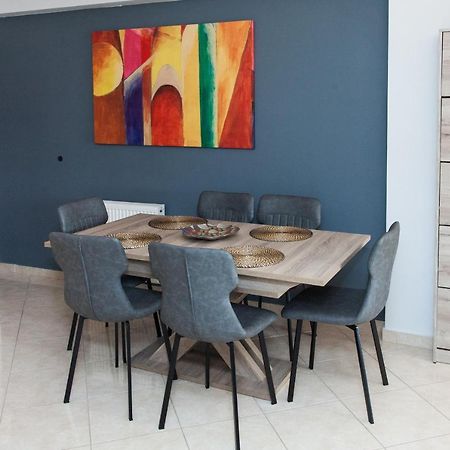 Beautiful, Deluxe Kallithea Apt Athens Exterior photo